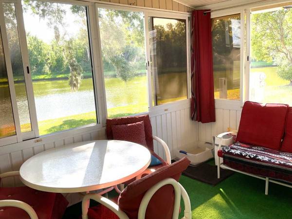 1980 SCHU Mobile Home