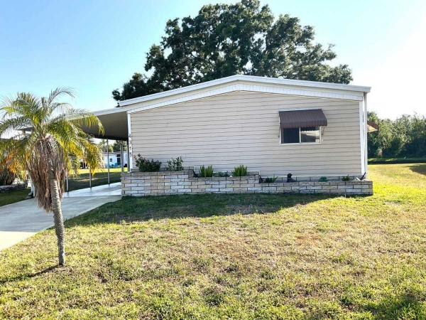 Photo 1 of 2 of home located at 4315 Kings Way Ellenton, FL 34222