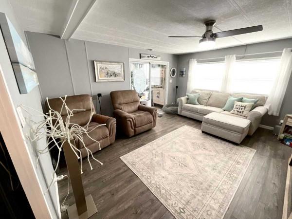 SCHU Mobile Home For Sale