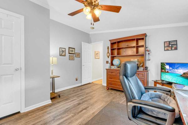 Commodore Homes of Pa. Lindy Manufactured Home