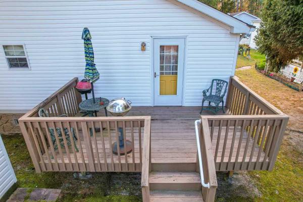 Commodore Homes of Pa. Lindy Manufactured Home