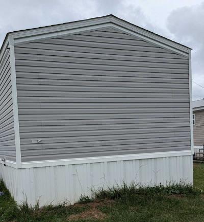 Photo 3 of 14 of home located at 250 Nelle Ave, Unit F Panama City, FL 32404