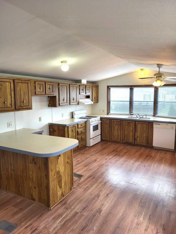 1988 Schult Mobile Home For Sale