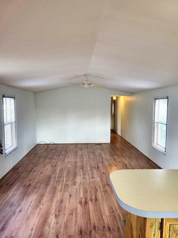 1988 Schult Mobile Home For Sale