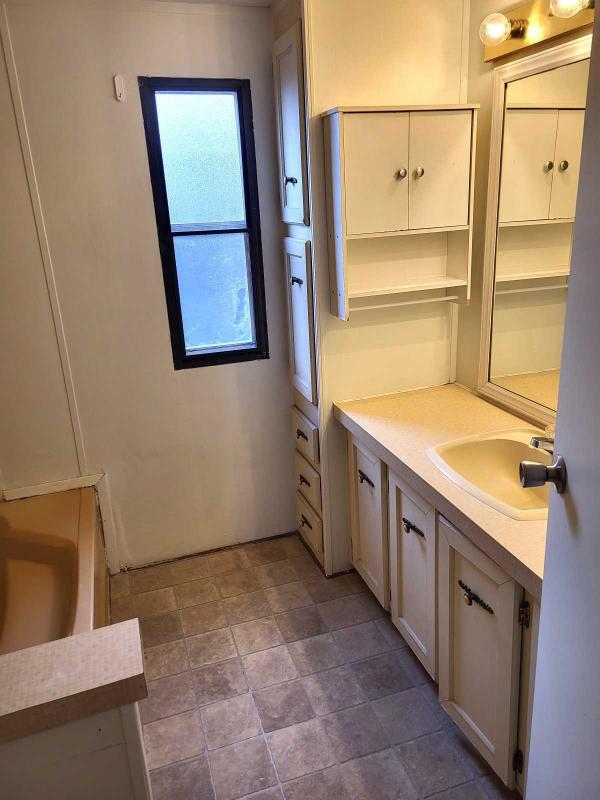 1988 Schult Mobile Home For Sale