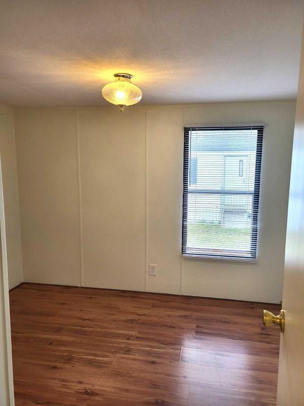 1988 Schult Mobile Home For Sale