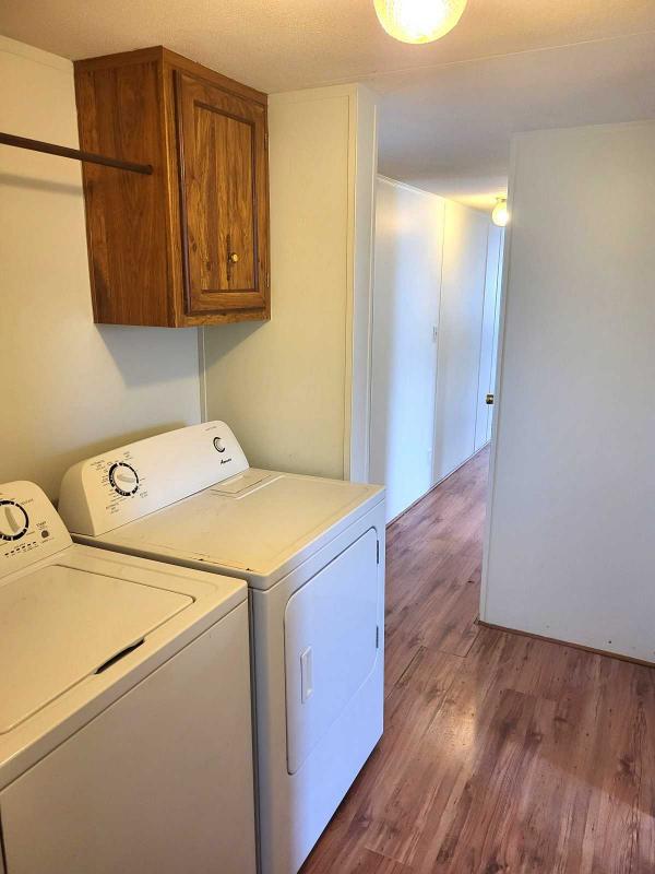 1988 Schult Mobile Home For Sale