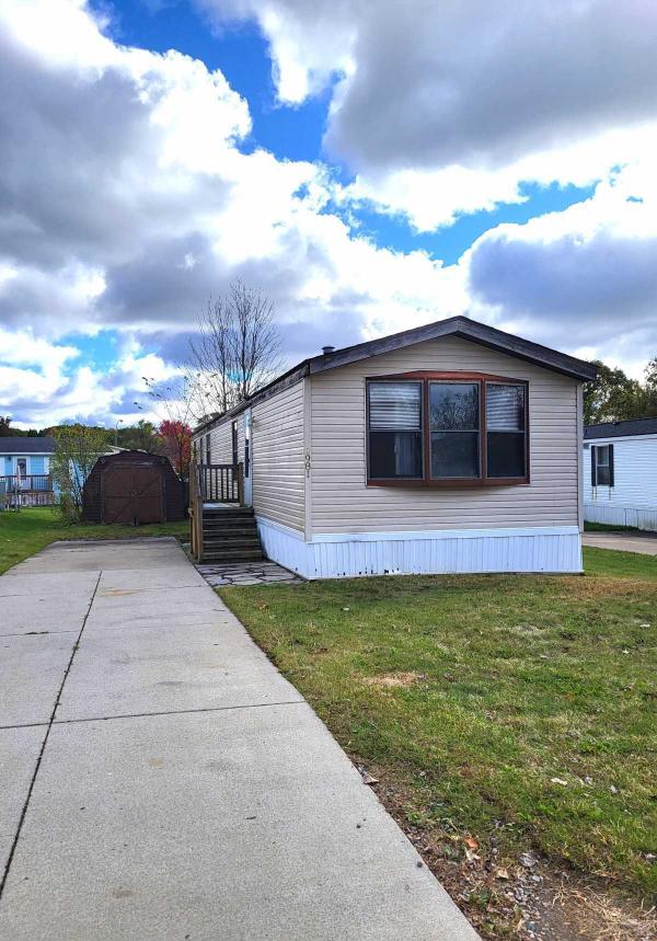 1988 Schult Mobile Home For Sale