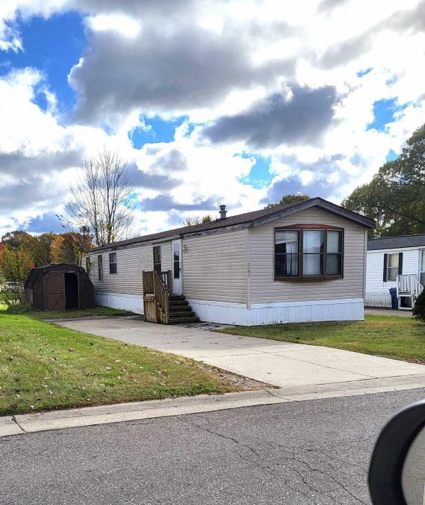 1988 Schult Mobile Home For Sale