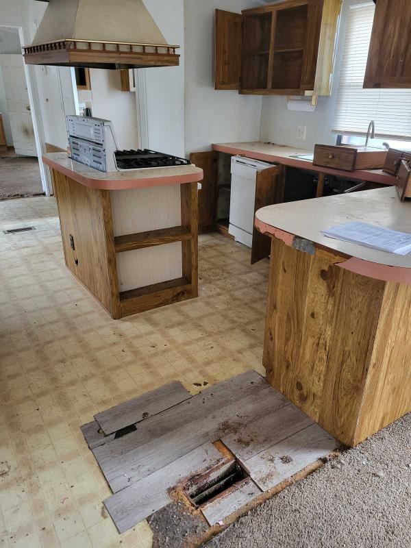 1988 Schult Mobile Home For Sale