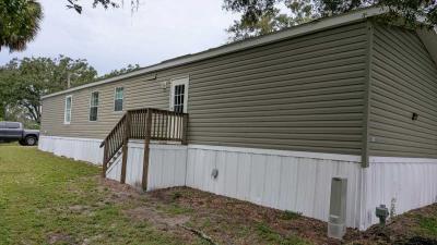 Photo 4 of 14 of home located at 10321 Main St, Unit 83 Thonotosassa, FL 33592