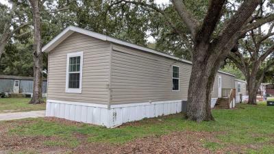 Photo 4 of 13 of home located at 10321 Main St, Unit 25 Thonotosassa, FL 33592