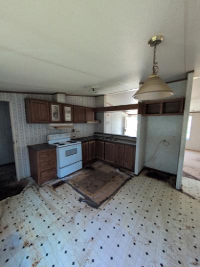 Photo 4 of 8 of home located at 111 Calvin Ln Trenton, NC 28585