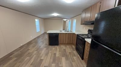 Photo 4 of 11 of home located at 137 Leisure Ln Pinetops, NC 27864