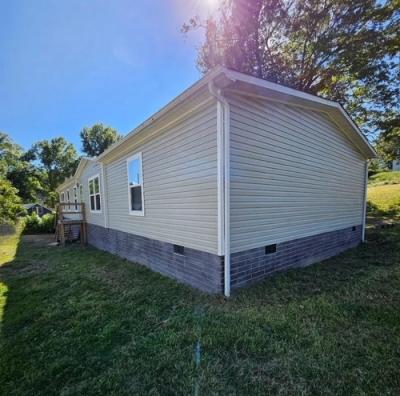 Photo 2 of 27 of home located at 1521 Whaley Ct Huntington, WV 25704