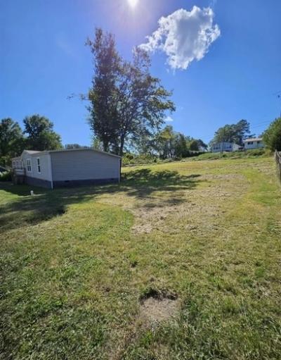 Photo 3 of 27 of home located at 1521 Whaley Ct Huntington, WV 25704