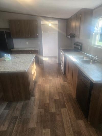 Photo 4 of 14 of home located at 194 Cl 174 Lot 75 Joplin, MO 64804