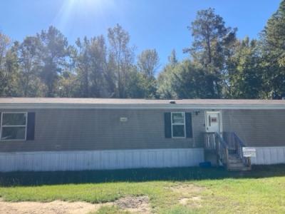 Mobile Home at 203 Green Ln Bishopville, SC 29010