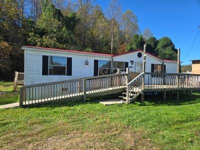 Mobile Home at 14268 Clinch River Hwy Fort Blackmore, VA 24250