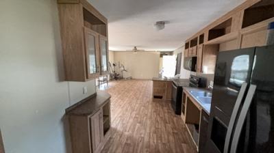 Photo 5 of 13 of home located at 3333 Deryshire Ave Lot 64 Baker, LA 70714