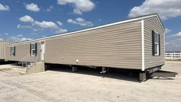 2022 47TRS16763SH22S Mobile Home For Sale