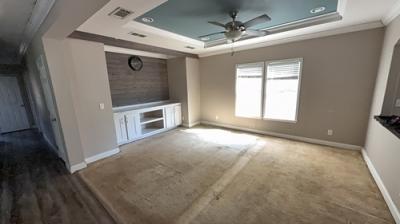 Photo 3 of 24 of home located at 1144 County Road 17 Hallettsville, TX 77964