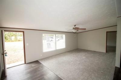 Photo 3 of 18 of home located at 1454 Highway 9 Saline, LA 71070