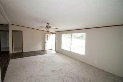 Photo 5 of 18 of home located at 1454 Highway 9 Saline, LA 71070