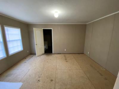 Photo 5 of 13 of home located at 1540 Onslow Pines Rd Jacksonville, NC 28540