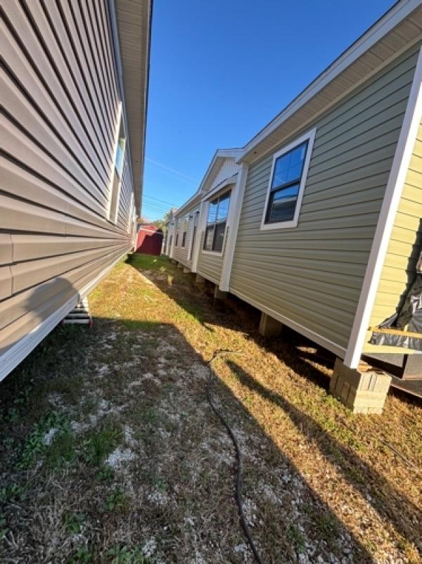 2020 FARM HOUSE ANNIVERSARY BREEZE Mobile Home For Sale