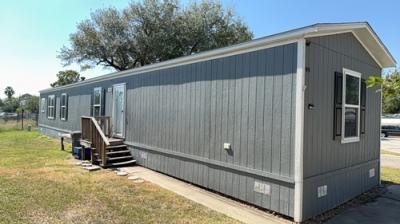 Mobile Home at 1204 S Laurent St Lot 44 Victoria, TX 77901