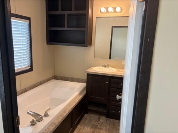 2020 ANNIVESARY 31ANN16763SH20 Mobile Home For Sale
