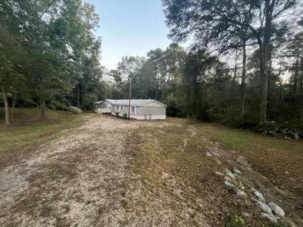 Photo 1 of 2 of home located at 145 Northeast Dr Laurel, MS 39443