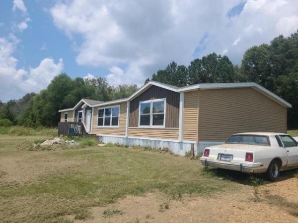 Photo 1 of 1 of home located at Farris Mobile Homes Of Laurel 12 Highway 28 W Laurel, MS 39443