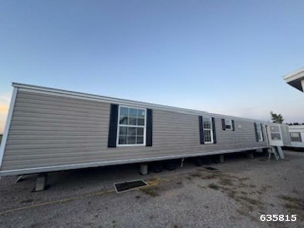 Photo 1 of 2 of home located at Bayside Mobile Home Sales 16410 Highway 310 E Como, MS 38619
