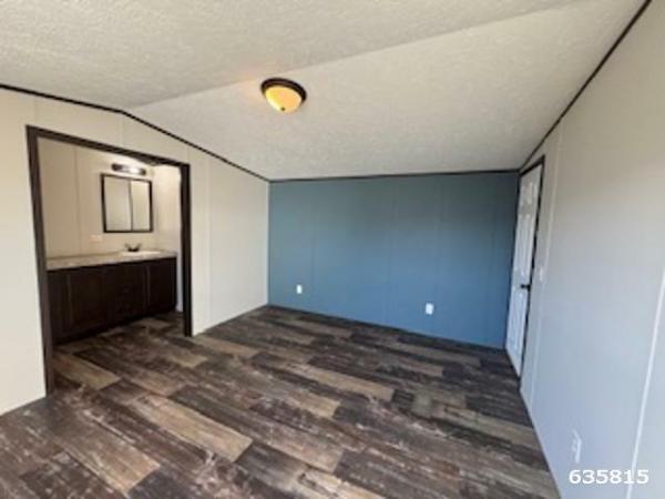 2017 RIVERBIRCH Mobile Home For Sale