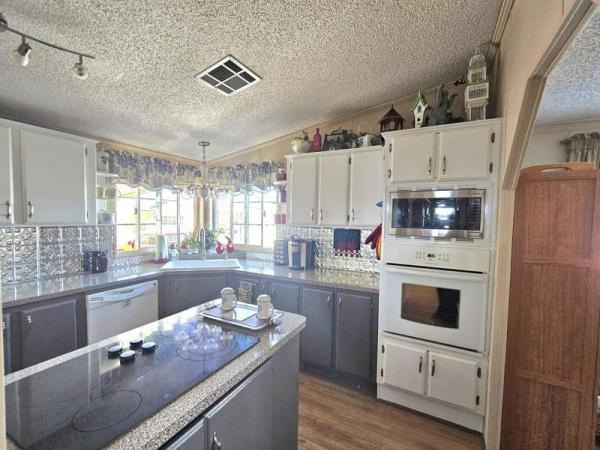 1986 Palm Harbor Manufactured Home