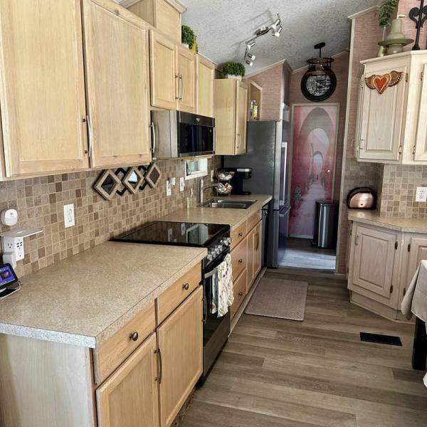 1994 Kensington Manufactured Home