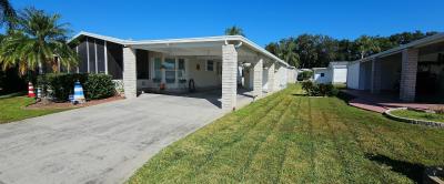 Photo 2 of 15 of home located at 650 Tulip Circle W Auburndale, FL 33823