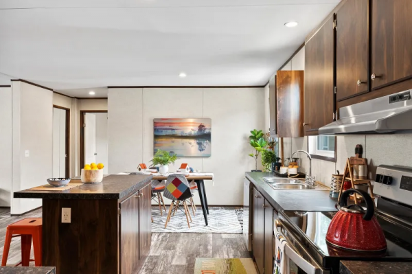 2025 Champion CHPR-3252H32P03 Mobile Home