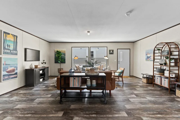 2025 Champion CHPR-3252H32P03 Mobile Home