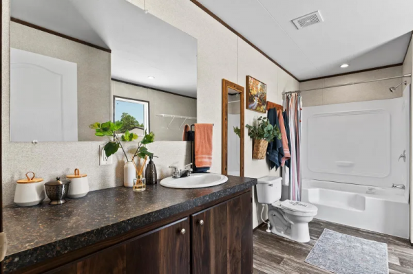 2025 Champion CHPR-3252H32P03 Mobile Home