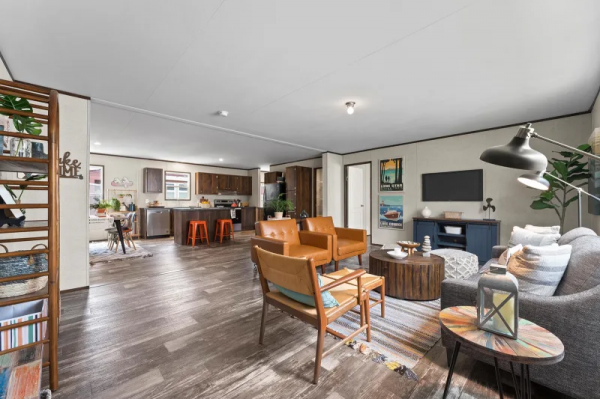 2025 Champion CHPR-3252H32P03 Mobile Home