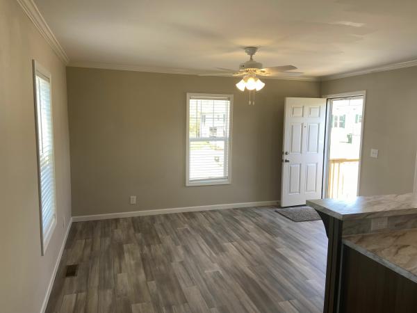 2022 Clayton Homes Inc Community Series Mobile Home