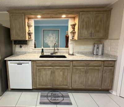 Photo 4 of 30 of home located at 1015 West Lakeview Drive Sebastian, FL 32958