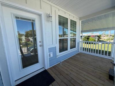 Photo 2 of 20 of home located at 7515 Queens Way Ellenton, FL 34222