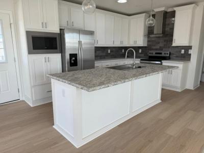 Photo 3 of 20 of home located at 7515 Queens Way Ellenton, FL 34222