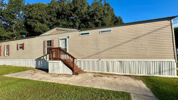 Photo 1 of 2 of home located at 9359 103rd St Lot #32 Jacksonville, FL 32210