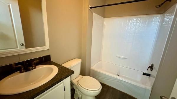 2015 Clayton Homes Inc Mobile Home For Sale
