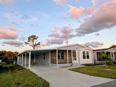 Photo 3 of 18 of home located at 209 Belleza Blvd Edgewater, FL 32141